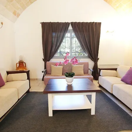 فيلة Trullo Olea Con Piscina