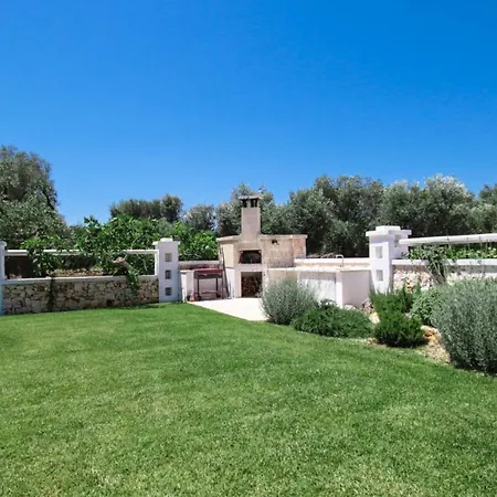 Trullo Olea Con Piscina